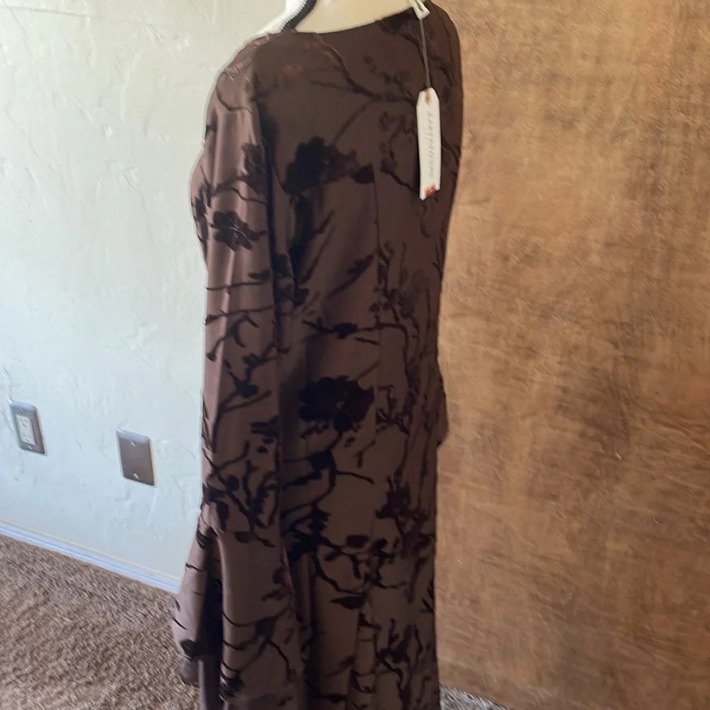 EARTHBOUND Dark Brown Floral Pattern 
Maxi Dress - Picture 11 of 16